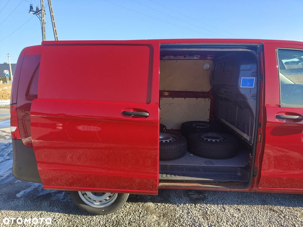 Mercedes-Benz VITO - 11