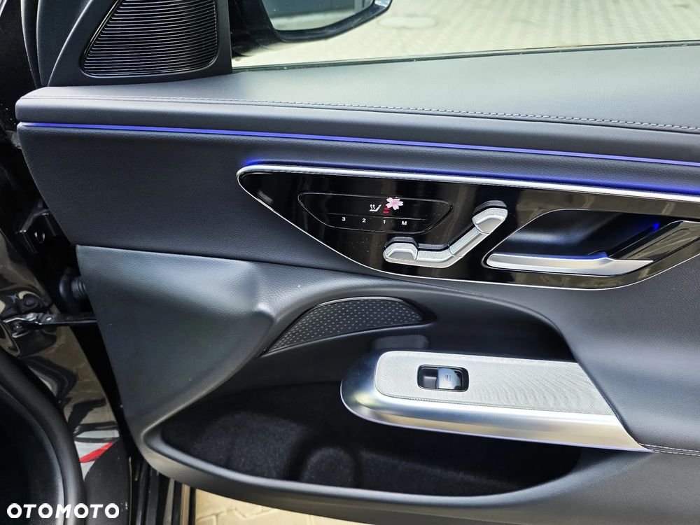 Mercedes-Benz Klasa E 220 d mHEV 4-Matic AMG 9G-Tronic - 18