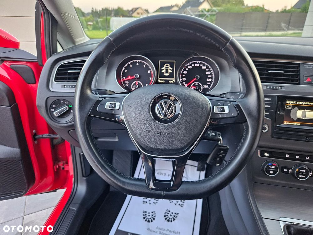 Volkswagen Golf 1.2 TSI BMT Trendline Perfectline - 27