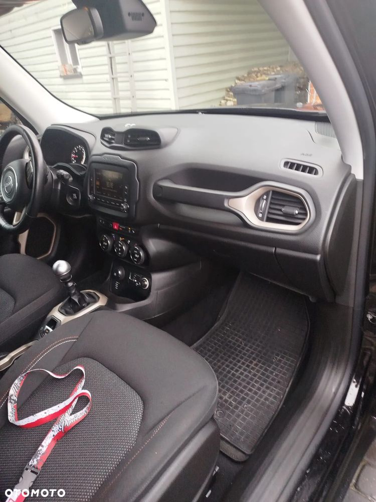 Jeep Renegade 1.6 E-torQ Longitude Adventure Edition - 11