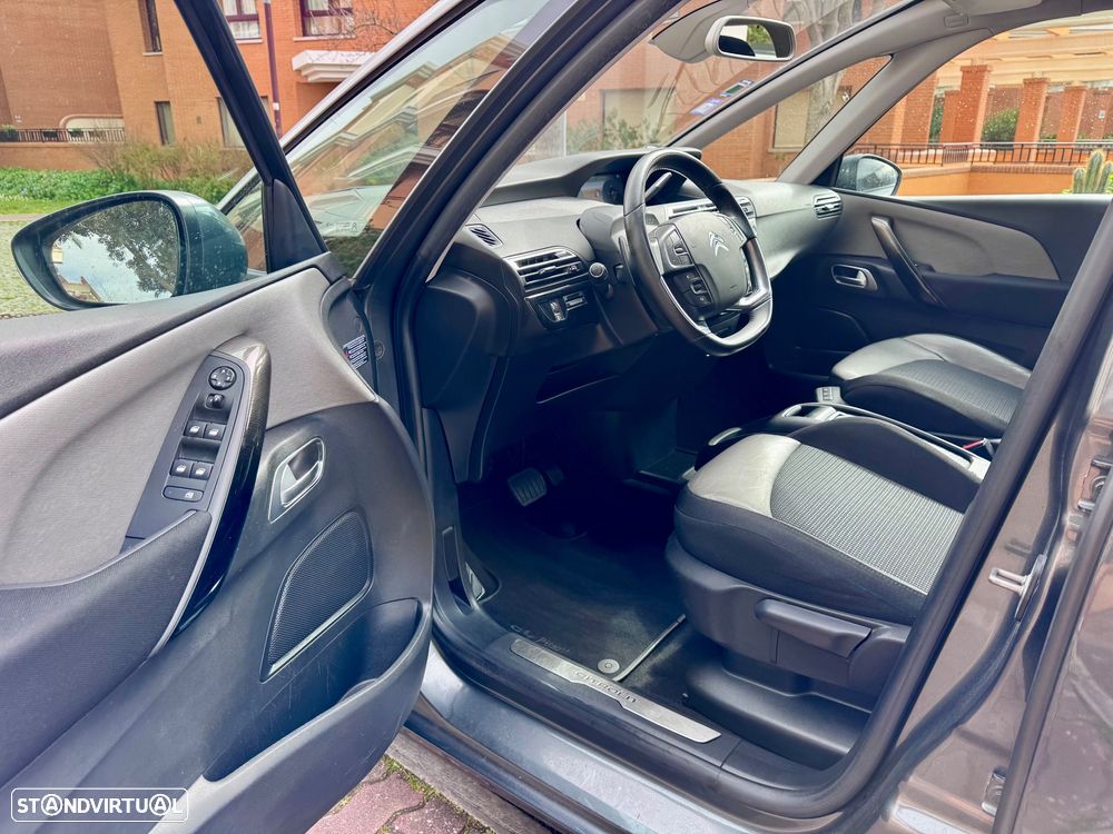 Citroën C4 Grand Picasso - 11