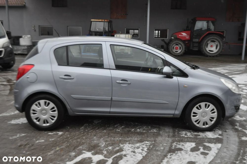 Opel Corsa 1.4 16V Enjoy mit Style Paket - 4