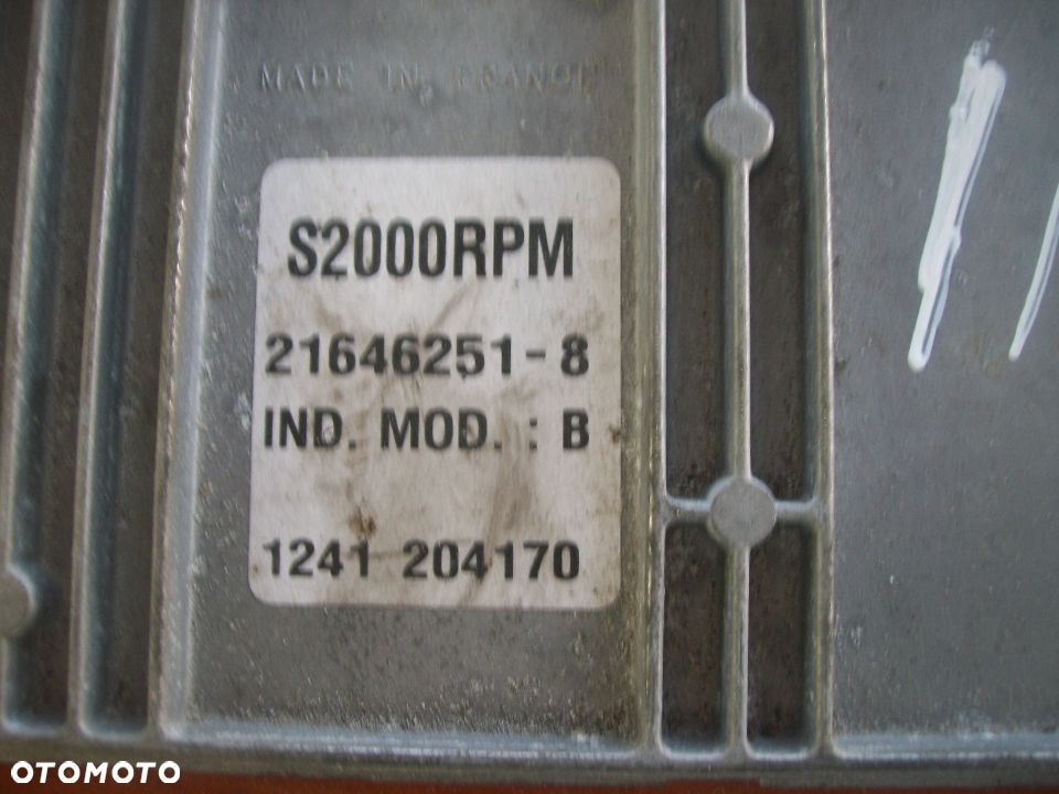 Komputer sterwonik Laguna II 8200153837 S2000RPM - 2