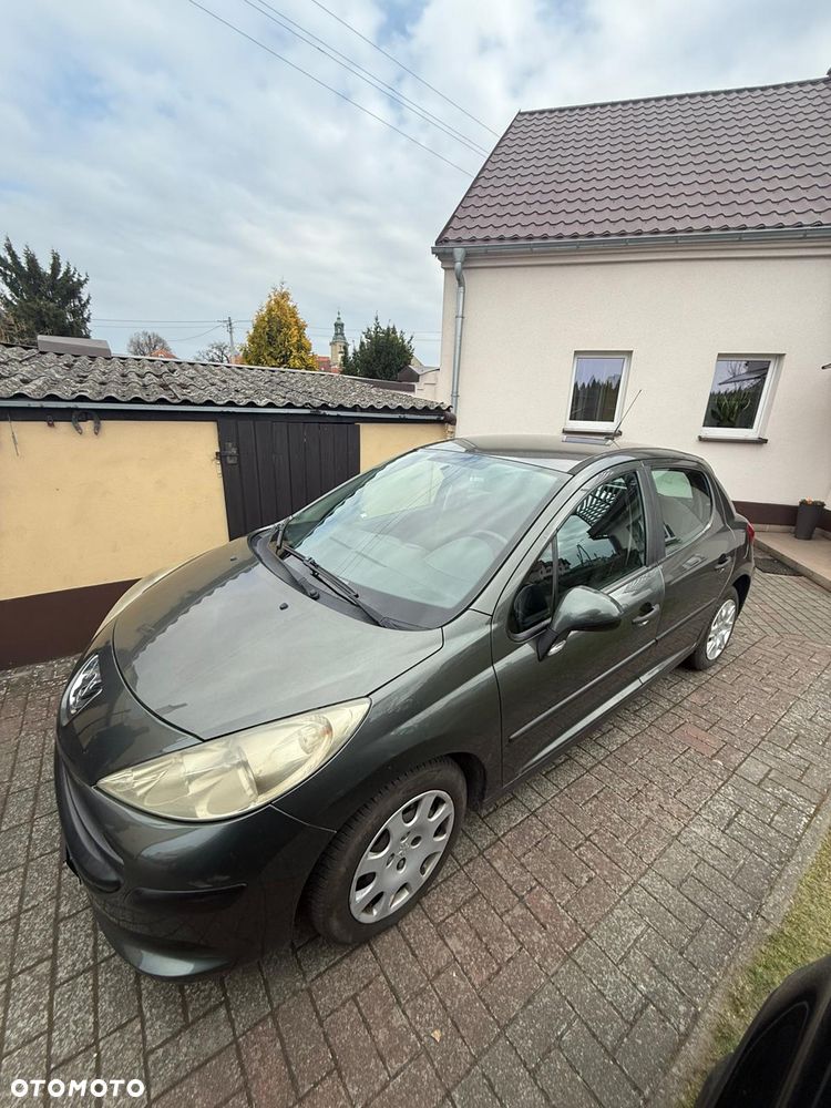 Peugeot 207 - 2