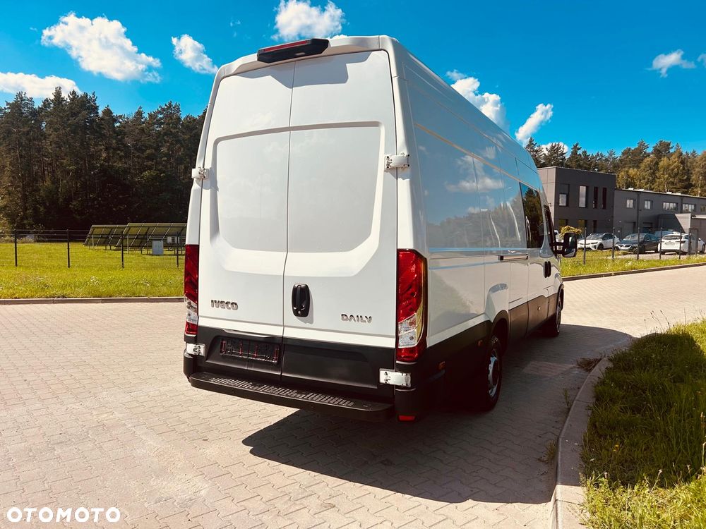 Iveco Daily 35S18 - 12