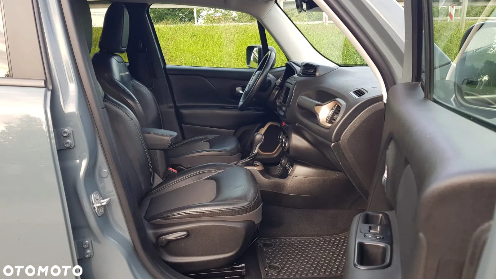 Jeep Renegade - 15