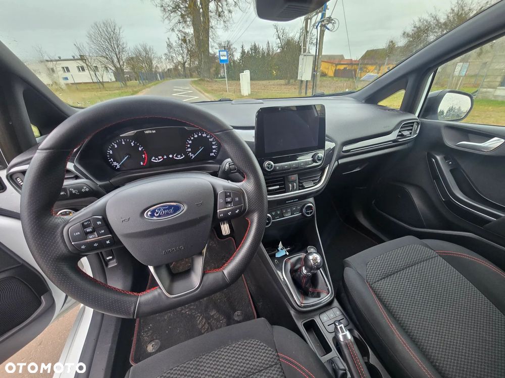 Ford Fiesta 1.0 EcoBoost S&S ST-LINE - 9