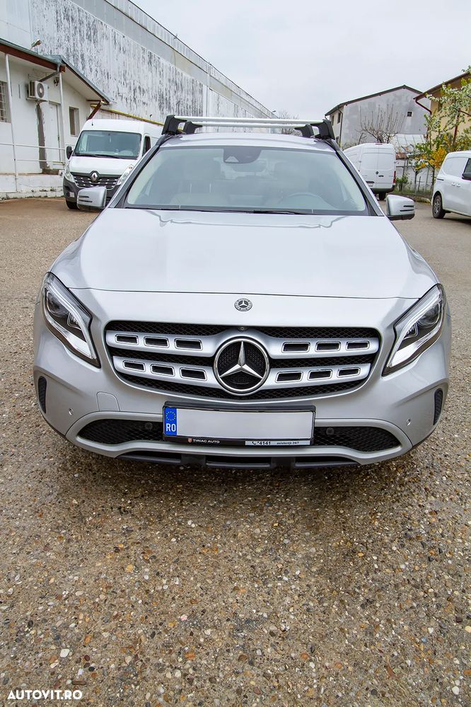 Mercedes-Benz GLA 220 4MATIC - 4