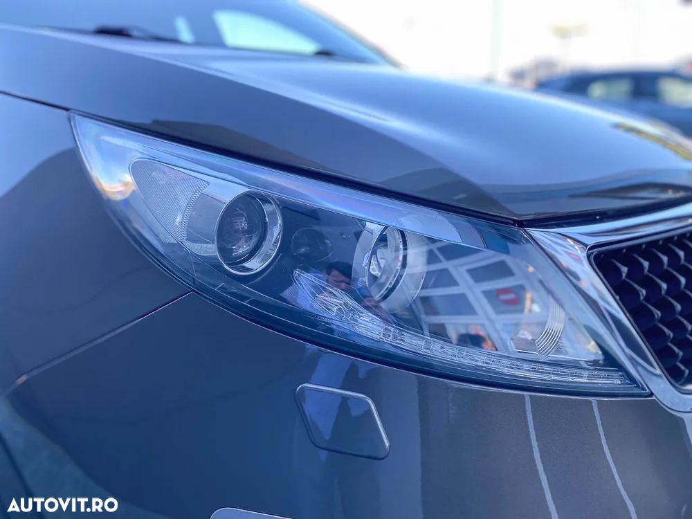 Kia Sportage 2.0 DSL 6AT 4x4 Style - 16