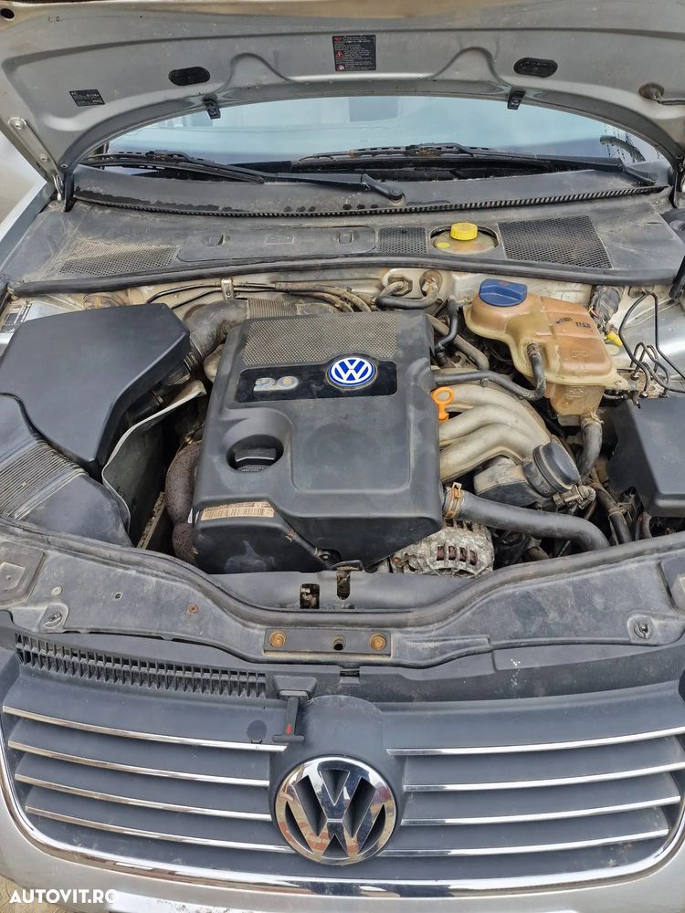 Volkswagen Passat 2.0 Comfortline - 7