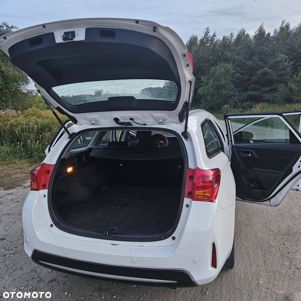 Toyota Auris 1.33 VVT-i Premium Comfort - 16