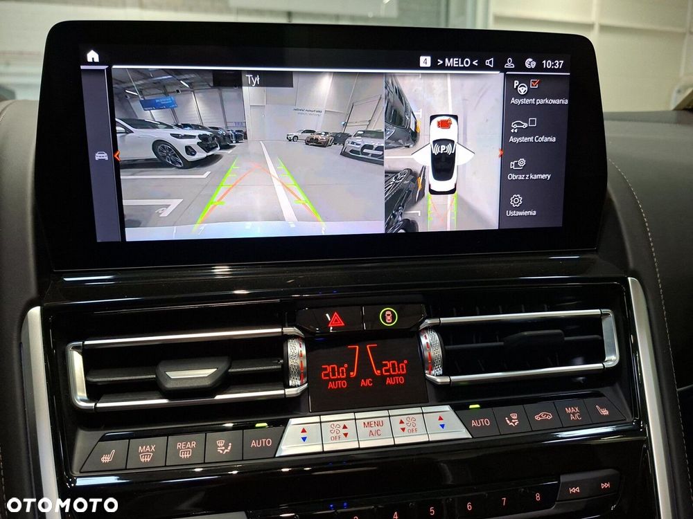 BMW Seria 8 840i - 24