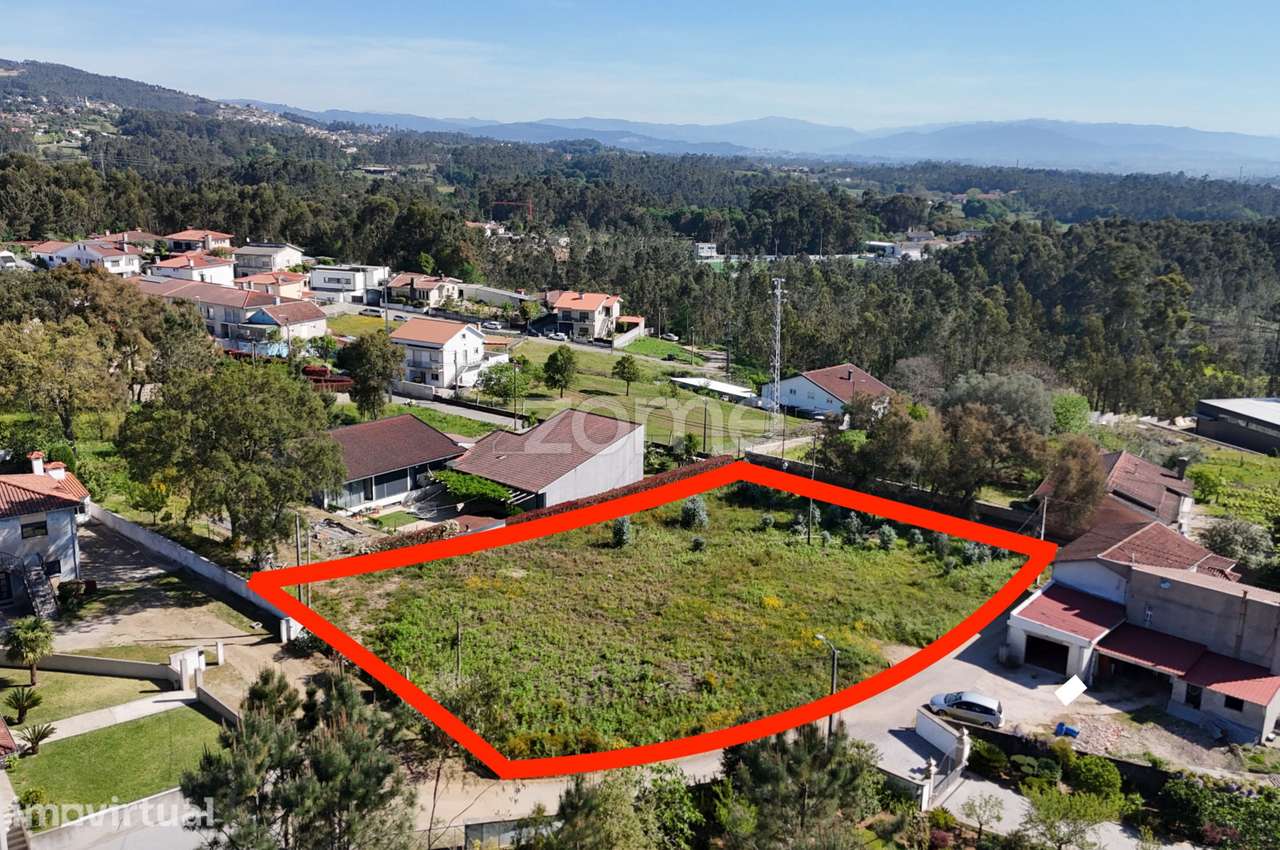 Terreno com 2000m², cenário ideal para a casa dos sonhos em Lama, B...