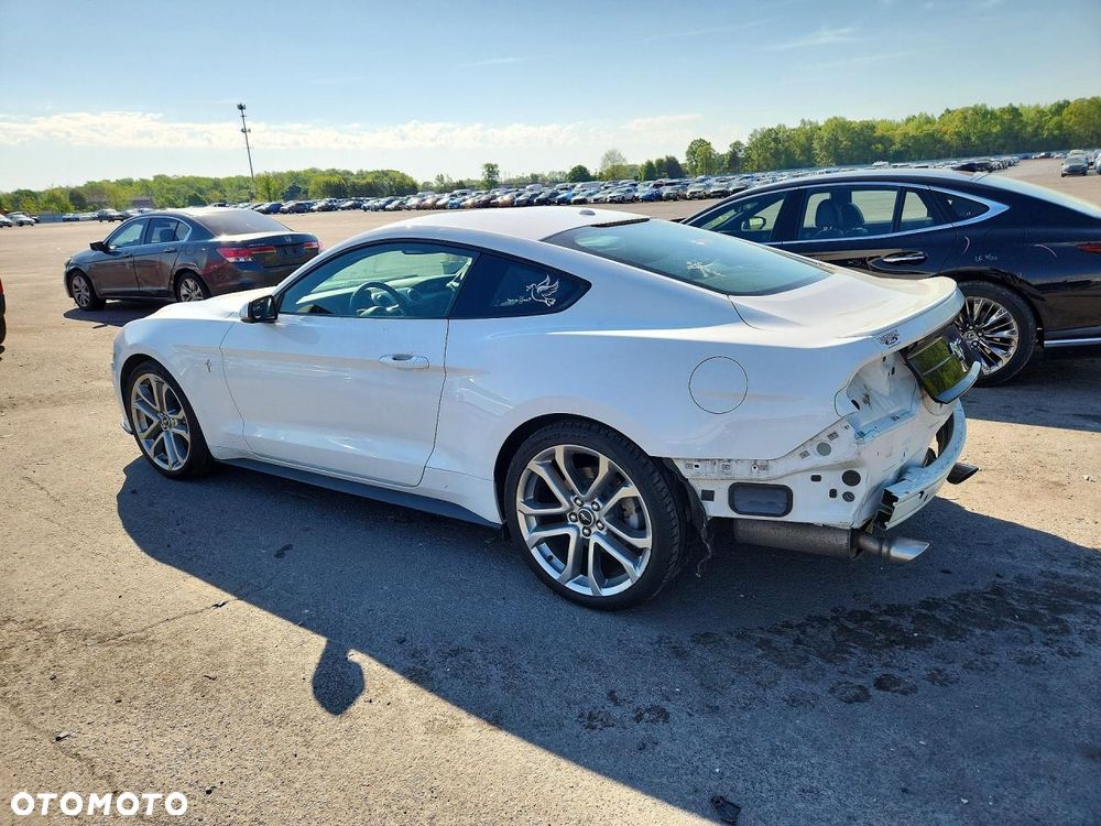 Ford Mustang 2.3 Eco Boost - 4