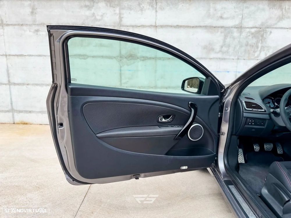 Renault Mégane Coupe 2.0 T RS - 14