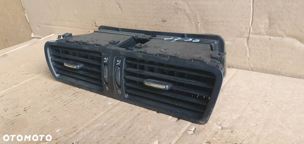 Kratka nawiewu powietrza środkowa VW Passat B6 3C1819728F - 4