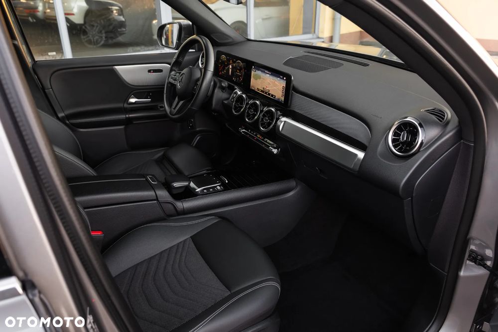 Mercedes-Benz GLB 200 Style 7G-DCT - 24