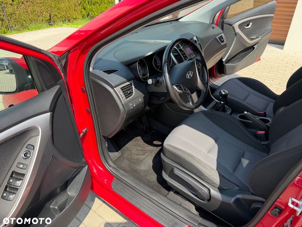 Hyundai i30 1.6 CRDi Comfort - 11