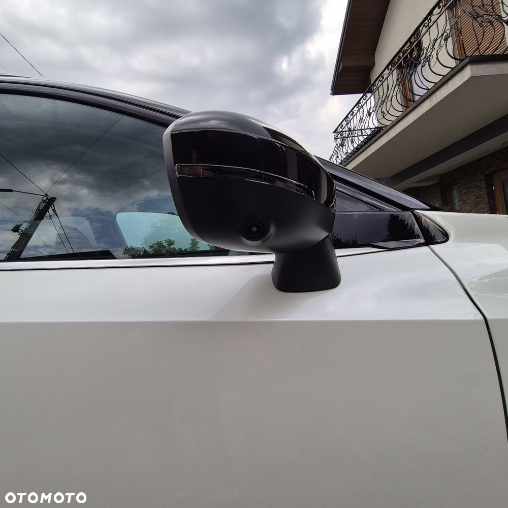Nissan Qashqai 1.3 DIG-T mHEV N-Connecta Xtronic - 11