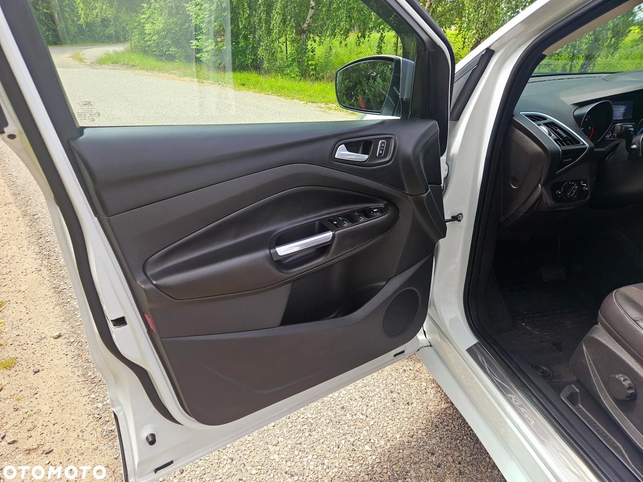 Ford Kuga 2.0 TDCi 4x4 Titanium - 15