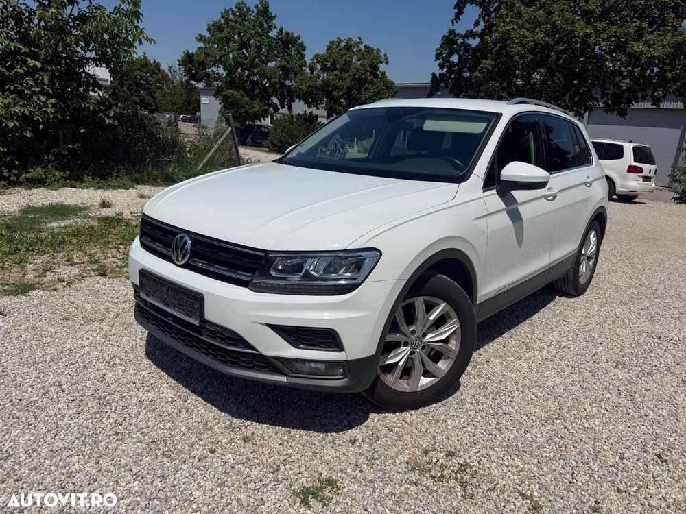 Volkswagen Tiguan - 1