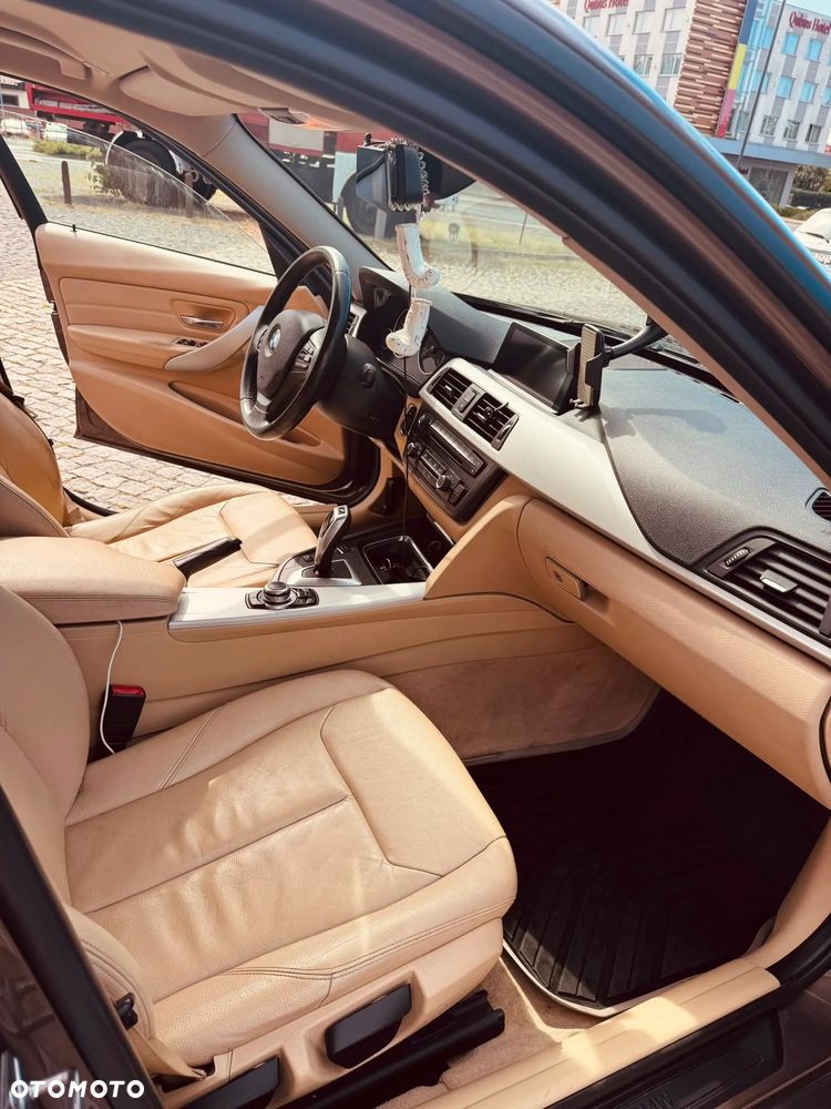 BMW Seria 3 318d - 12