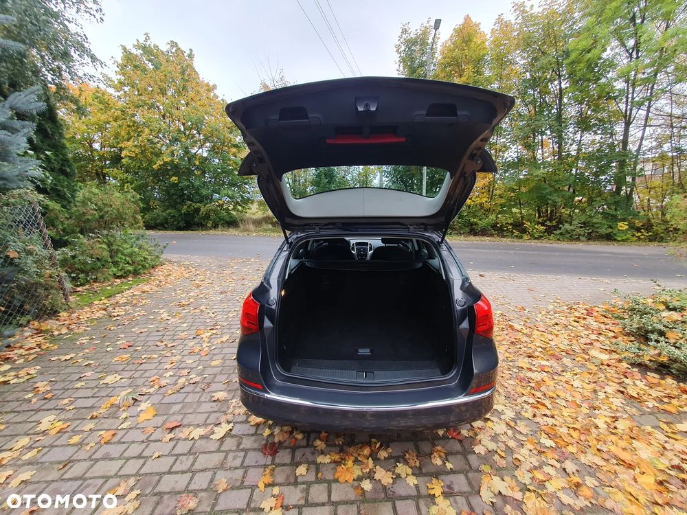 Opel Astra 1.6 Cosmo - 9