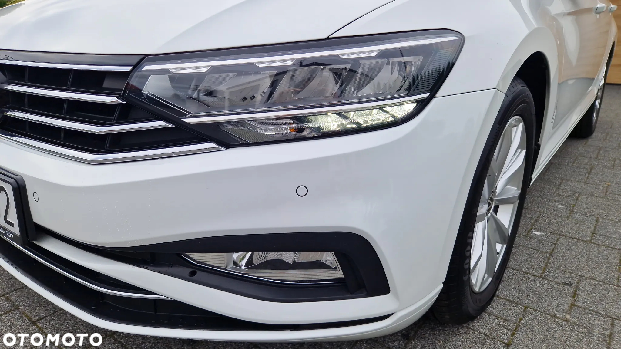 Volkswagen Passat Variant 2.0 TDI SCR DSG Business - 29