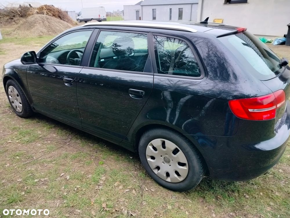 Audi A3 Sportback - 3