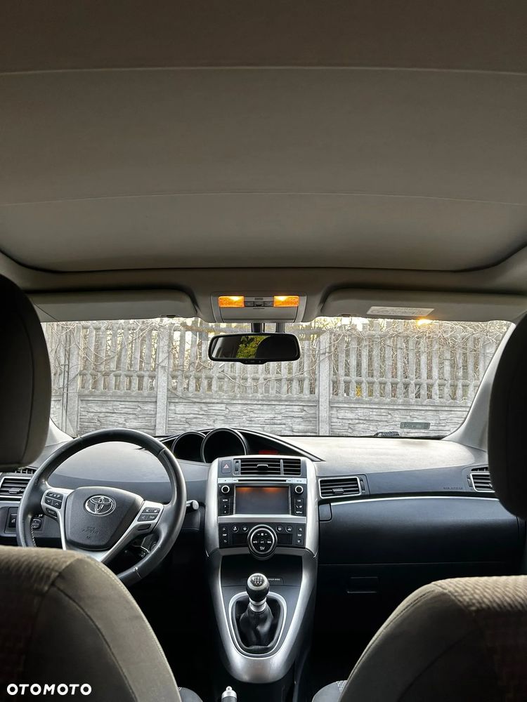 Toyota Verso 1.6 D-4D 7-Sitzer Start/Stop Skyview Edition - 16