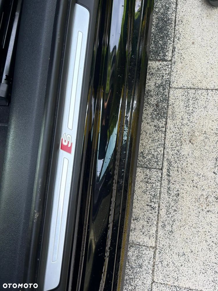 Audi A4 Avant 40 TFSI S tronic S line - 17