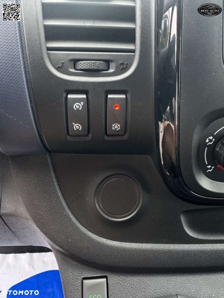 Opel Vivaro - 25