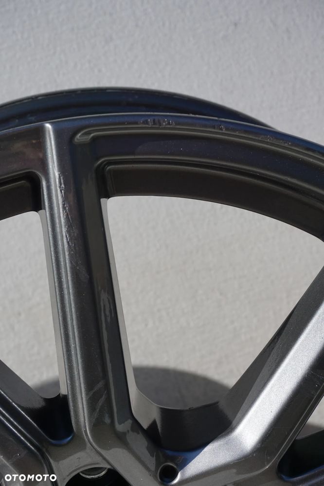 Felgi 5x108 17 7J et44 - 9