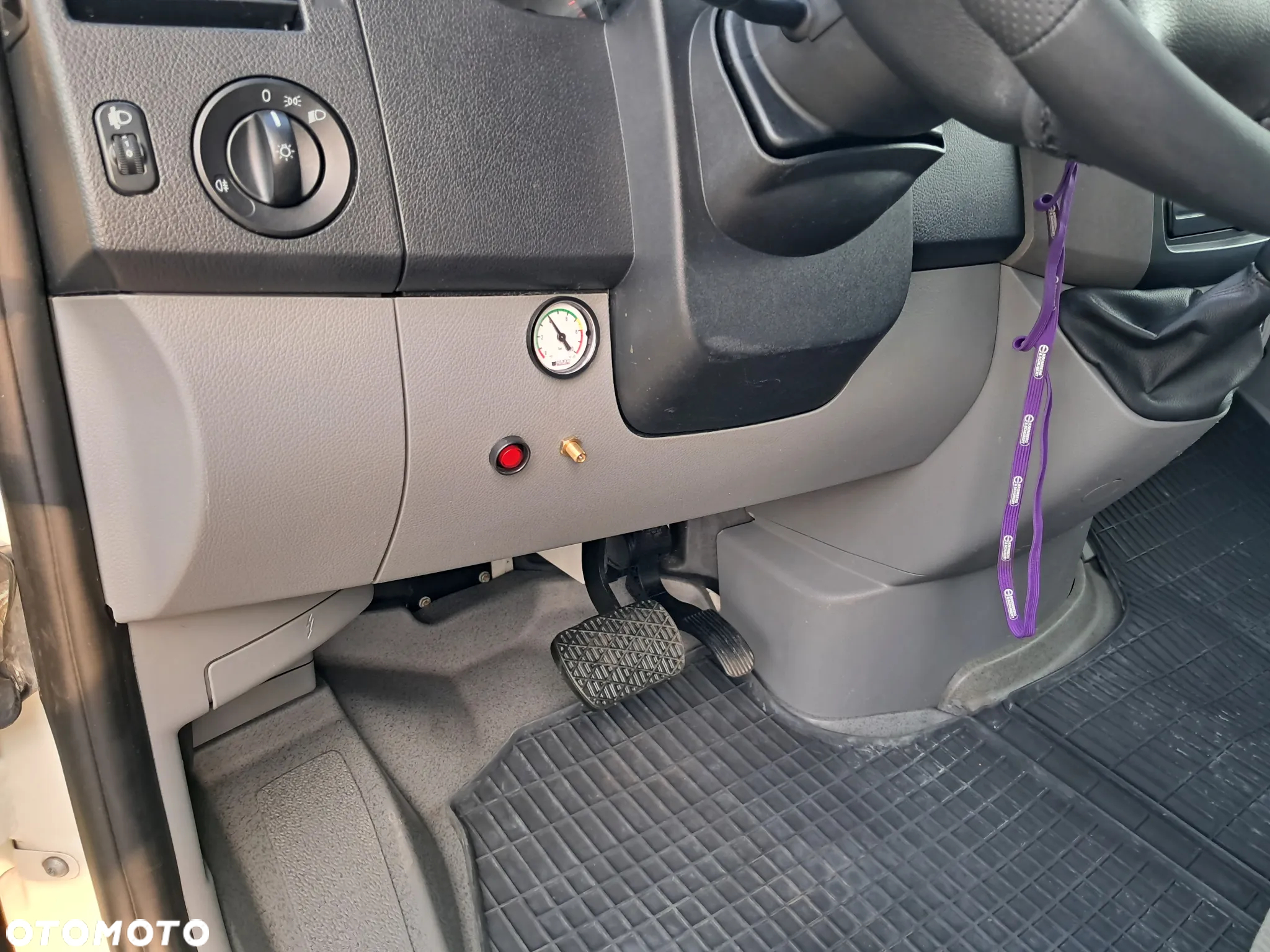 Volkswagen CRAFTER - 12