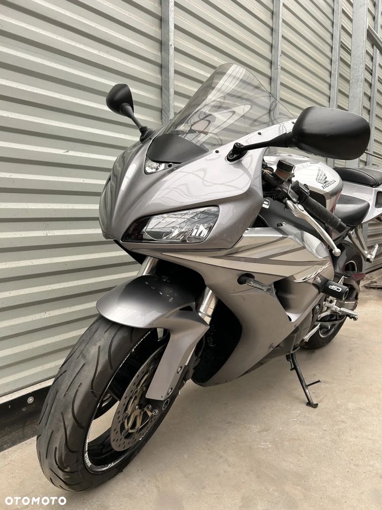Honda CBR - 15