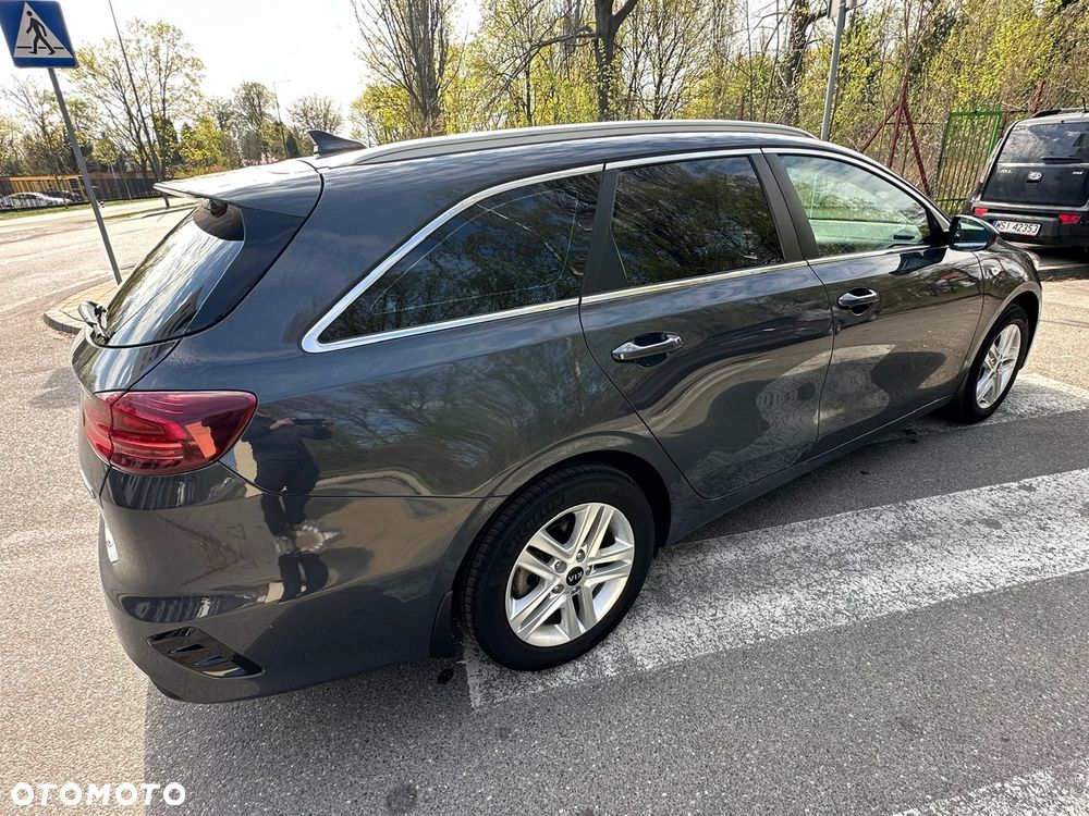 Kia Ceed 1.6 CRDi mHEV M - 13