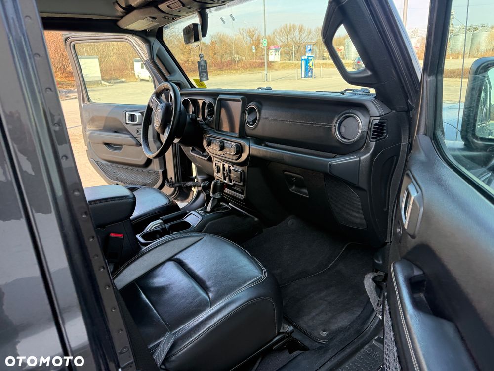 Jeep Wrangler Unlimited 3.6 Automatik Sahara - 8