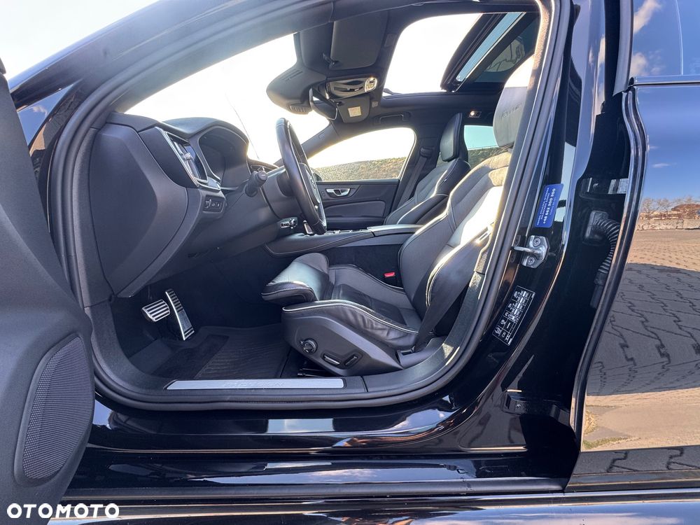 Volvo S60 T8 Twin Engine AWD Geartronic RDesign - 12