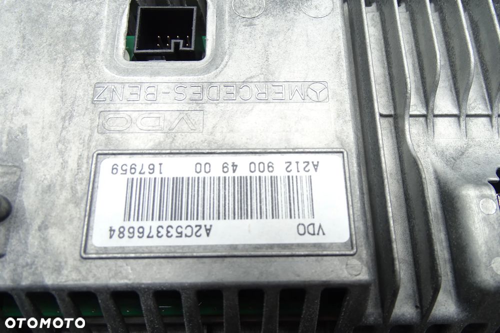 Mercedes E Klasa W212 Radio monitor A2129010400 A2129008308 - 6