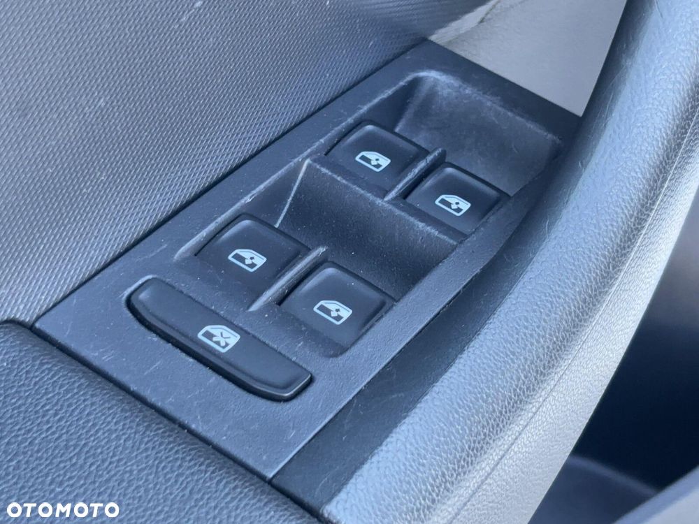 Skoda RAPID 1.0 TSI Ambition - 12