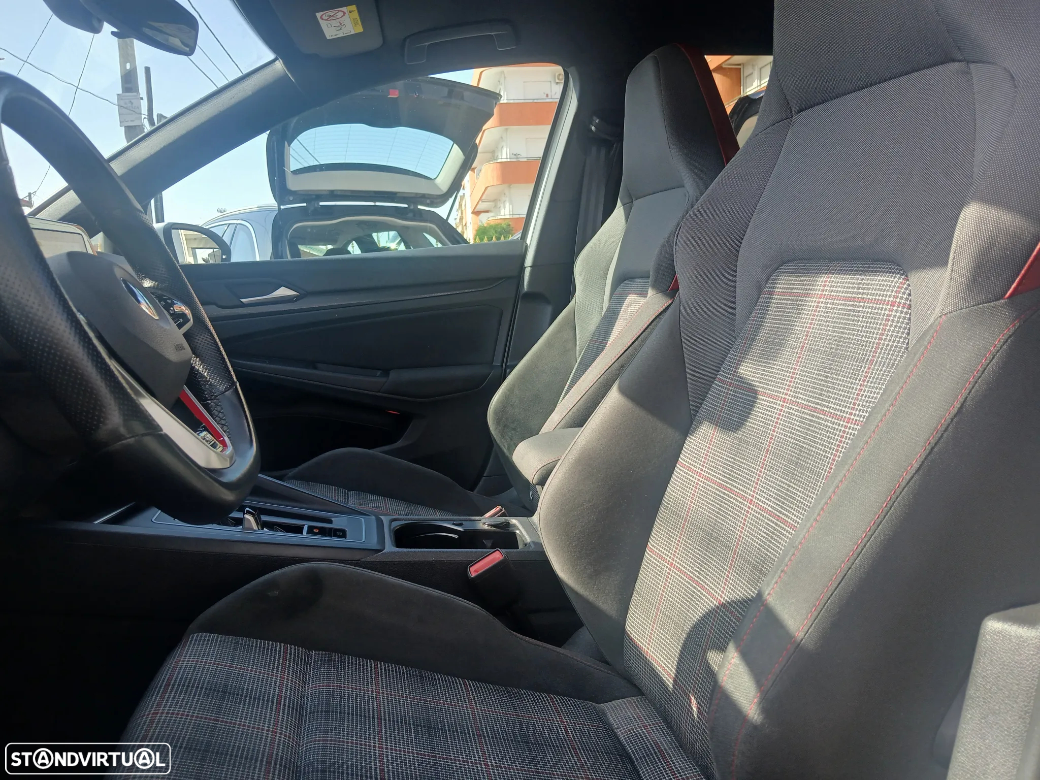 VW Golf 2.0 TSI GTI DSG Performance - 23