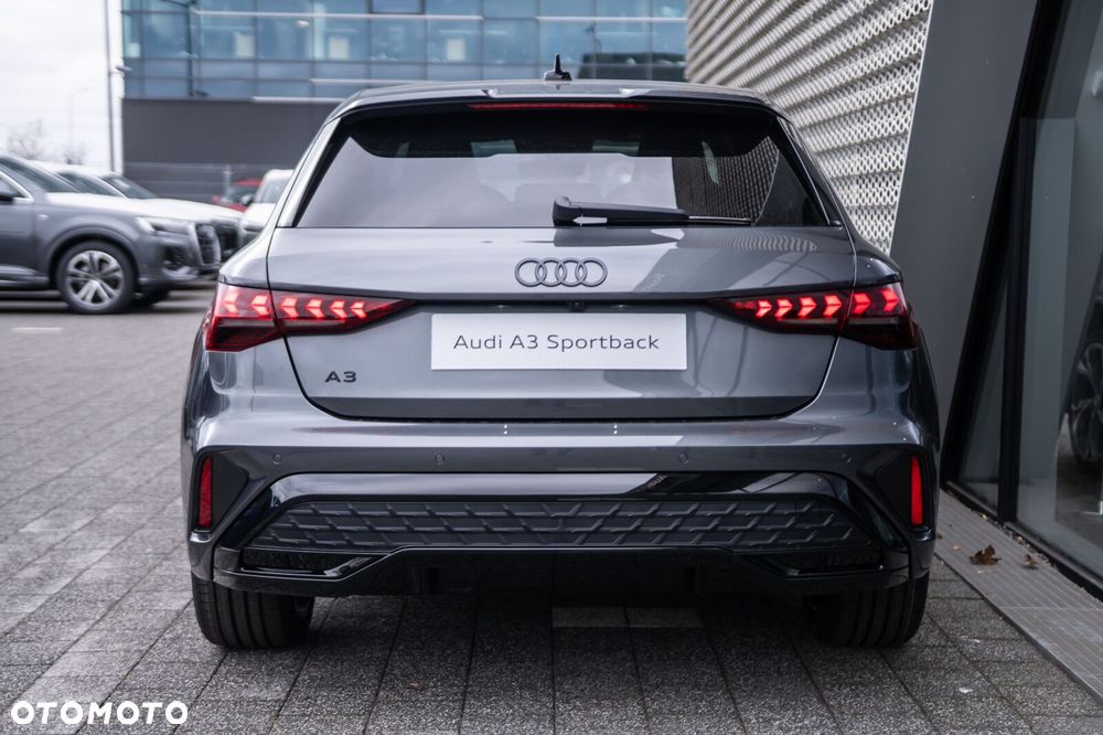 Audi A3 Sportback - 4