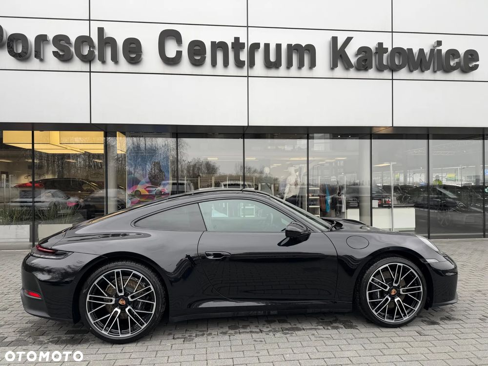 Porsche 911 Carrera - 9