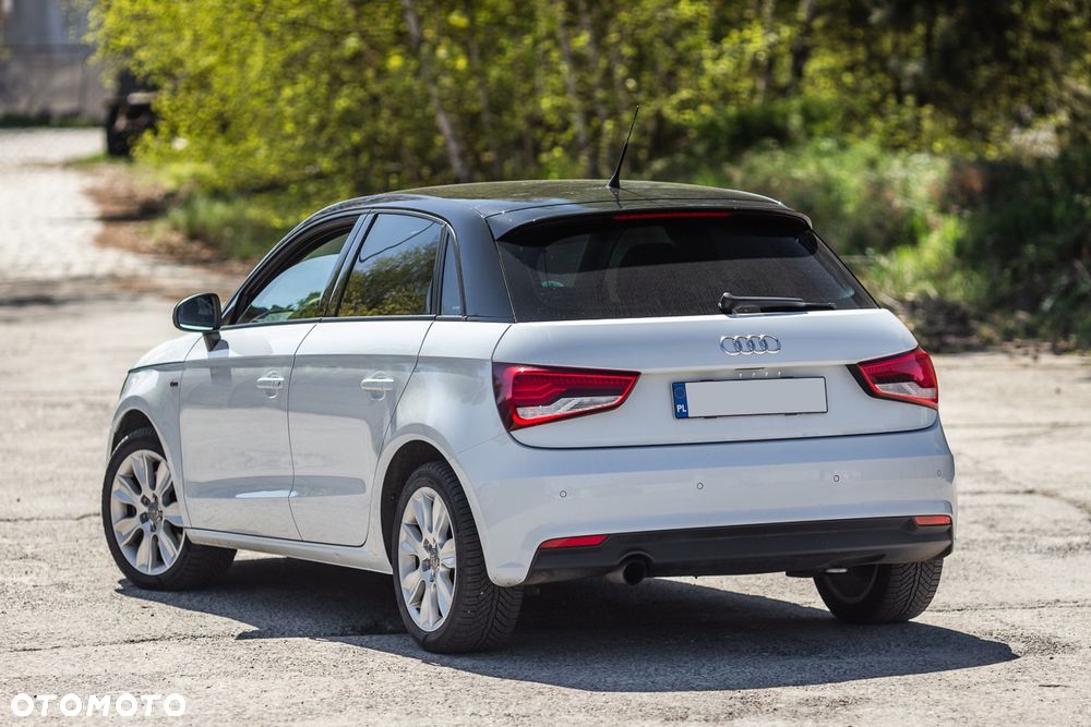 Audi A1 Sportback 1.6 TDI Sport S tronic - 12