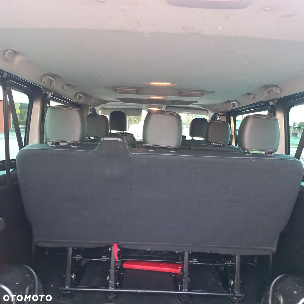Opel Vivaro L2H1 2,9t Elegance Business - 26