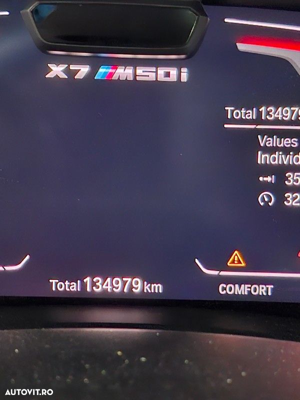 BMW X7 - 7
