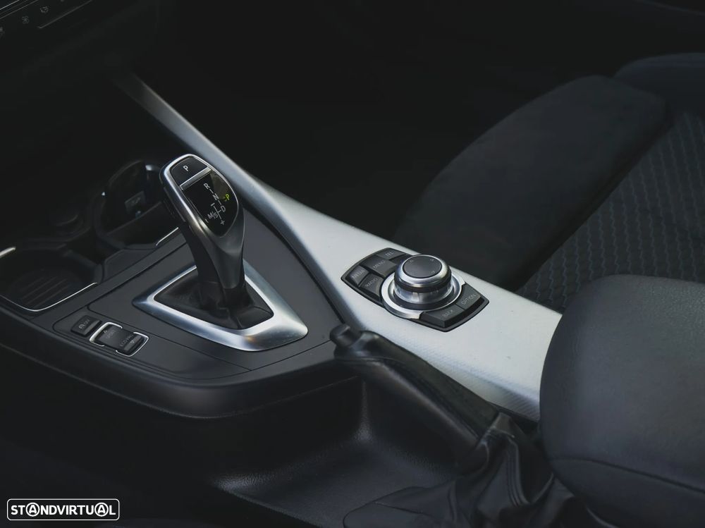 BMW 220 d Aut. M Sport - 24