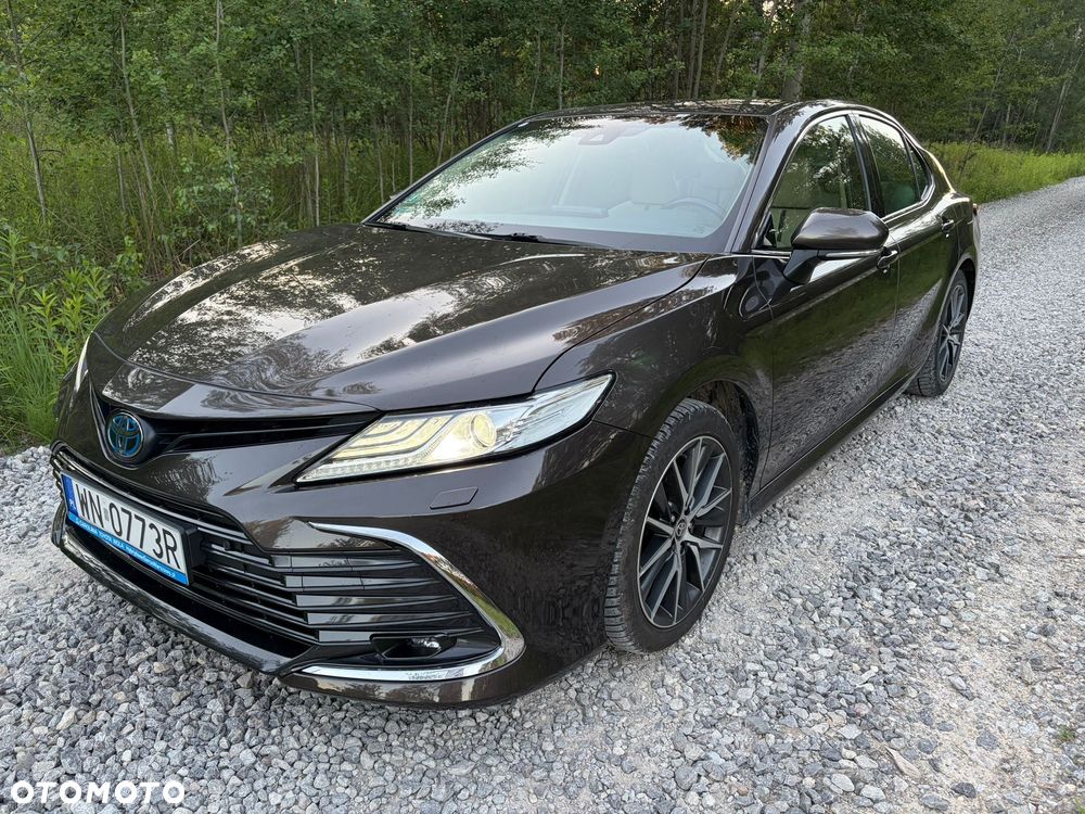 Toyota Camry 2.5 Hybrid Executive CVT - 23
