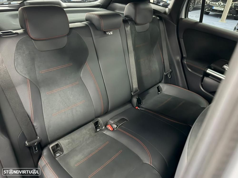 Mercedes-Benz GLA 250 e AMG Line - 43