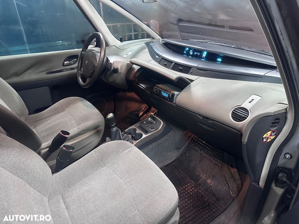 Renault Espace 1.9 dCi Expression L - 5